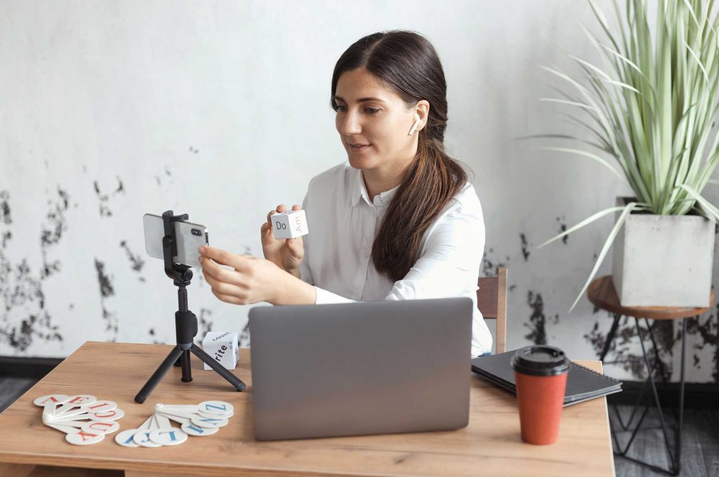 distance-online-learning-of-english-a-young-woman-2023-01-19-05-18-13-utc